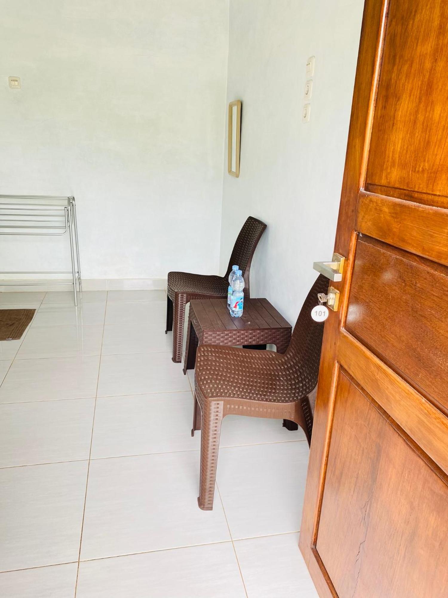 Bara Village Guest House Bira Exterior foto